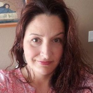 Meet your Posher, Gina